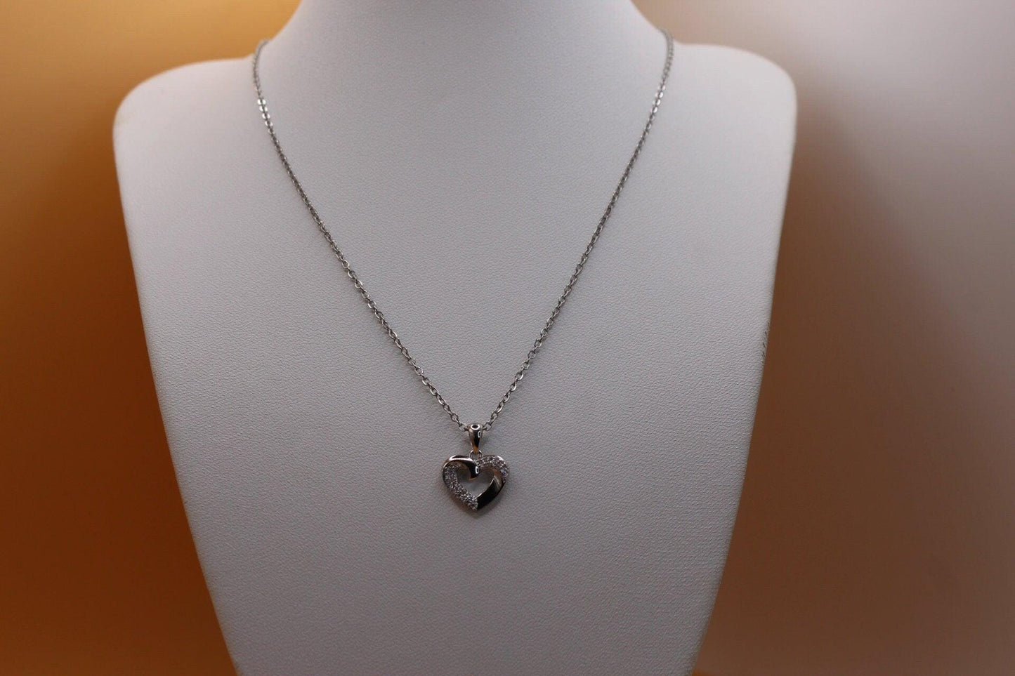 Collana in Argento 925 con Ciondolo a Forma di Cuore e Zirconi Brillanti made in italy