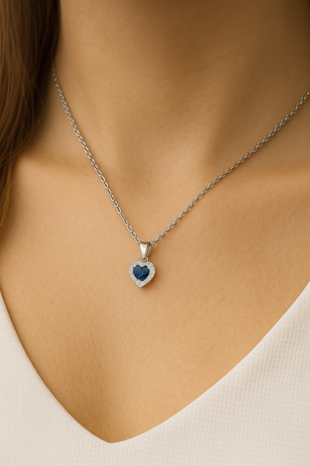 Collana con ciondolo cuore zirconi