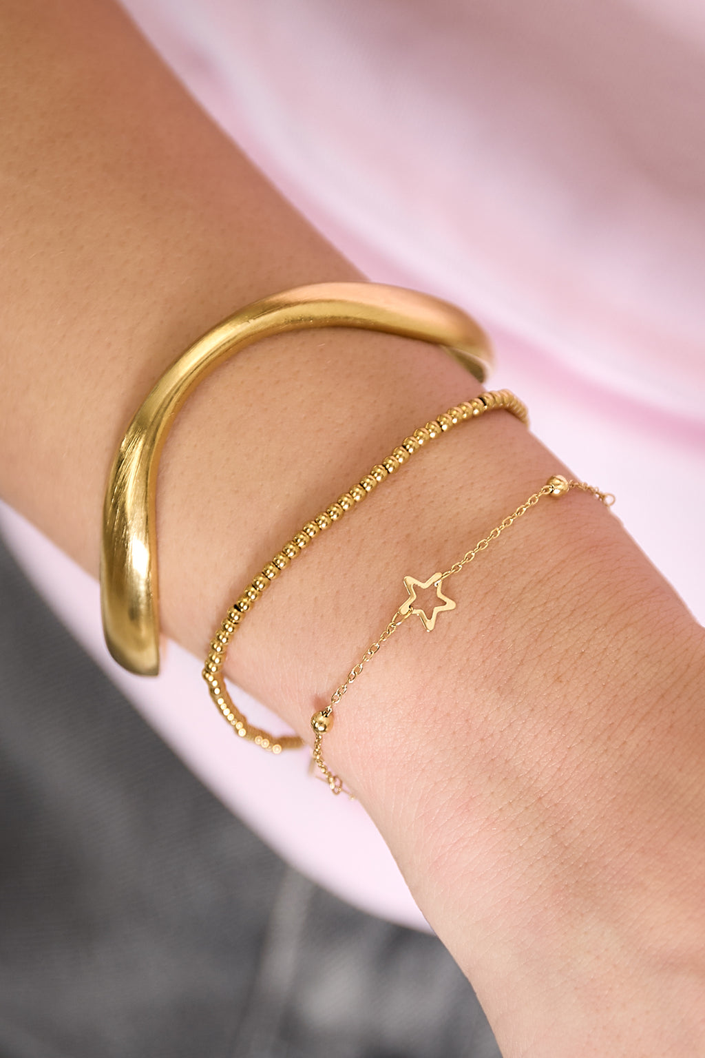 Bracciale dalla forma organica