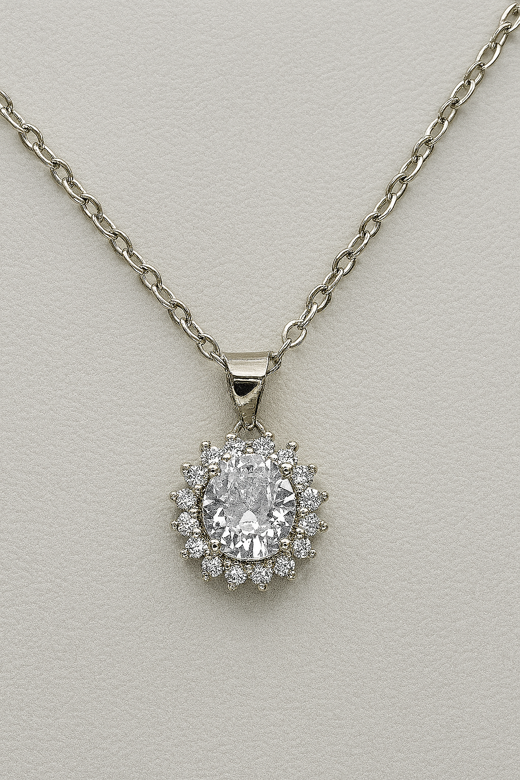Collana in Argento 925 con Pendente a Raggiera