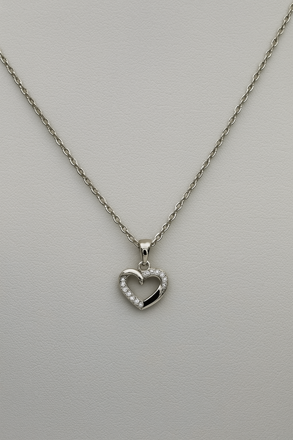 Collana Ciondolo Cuore e Zirconi Brillanti
