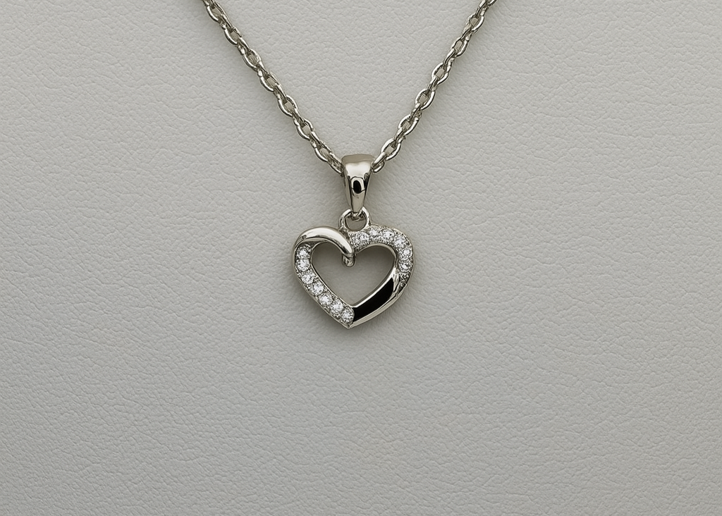 Collana Ciondolo Cuore e Zirconi Brillanti