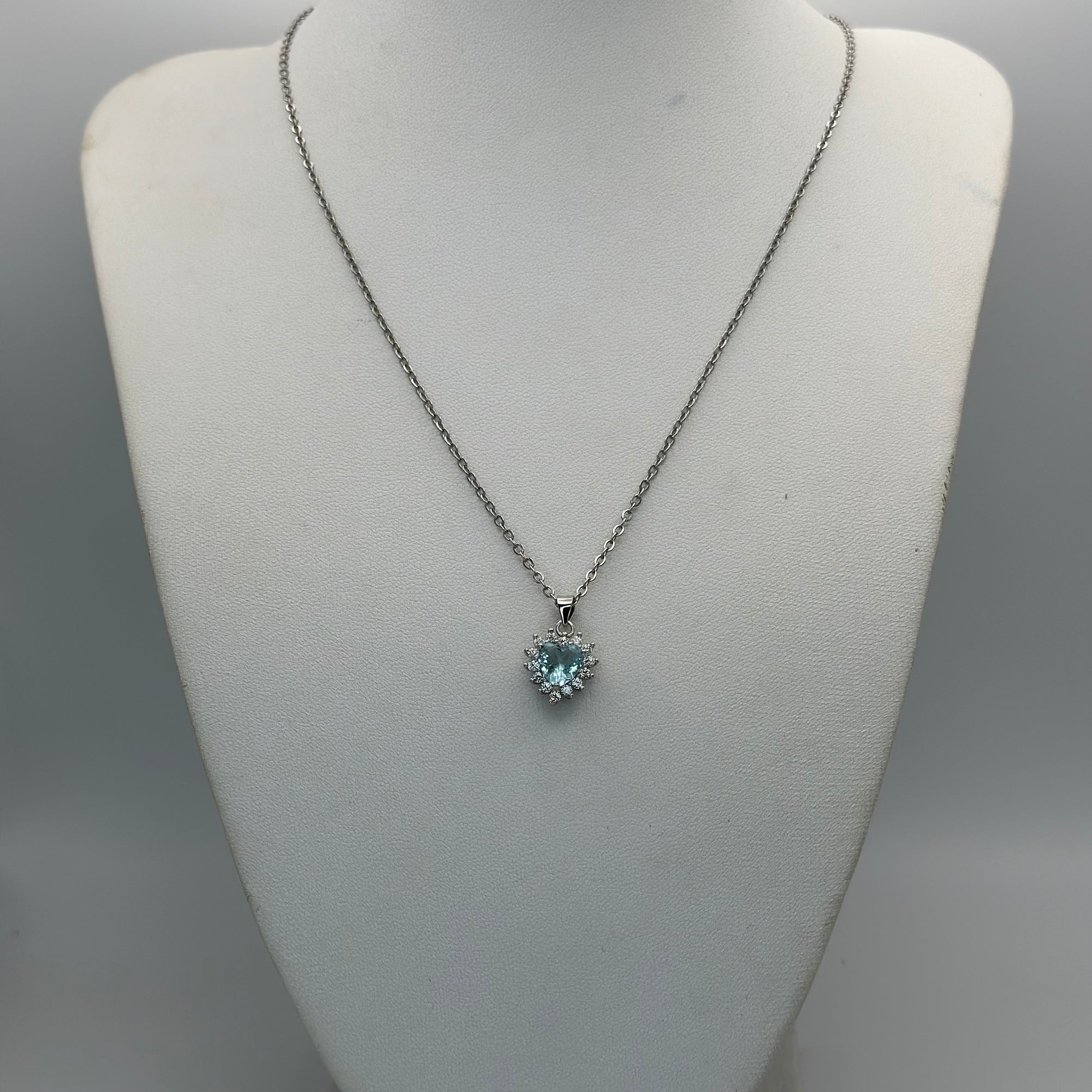 Collana Cuore Azzurro con Zirconi