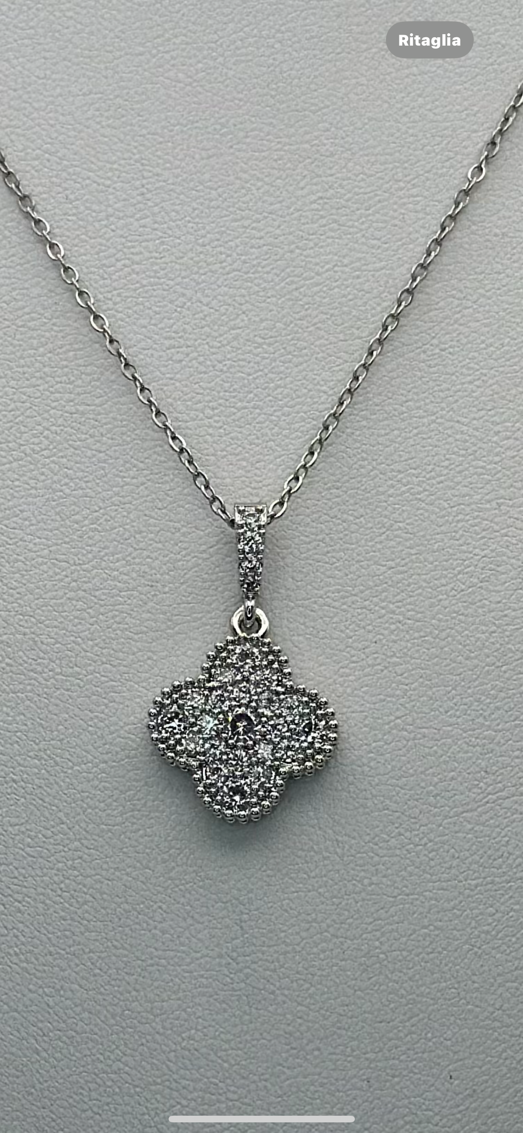 Collana con Ciondolo fortuna e Zirconi Brillanti  Eleganza e Portafortuna, regalo per lei , san valentino , collana donna