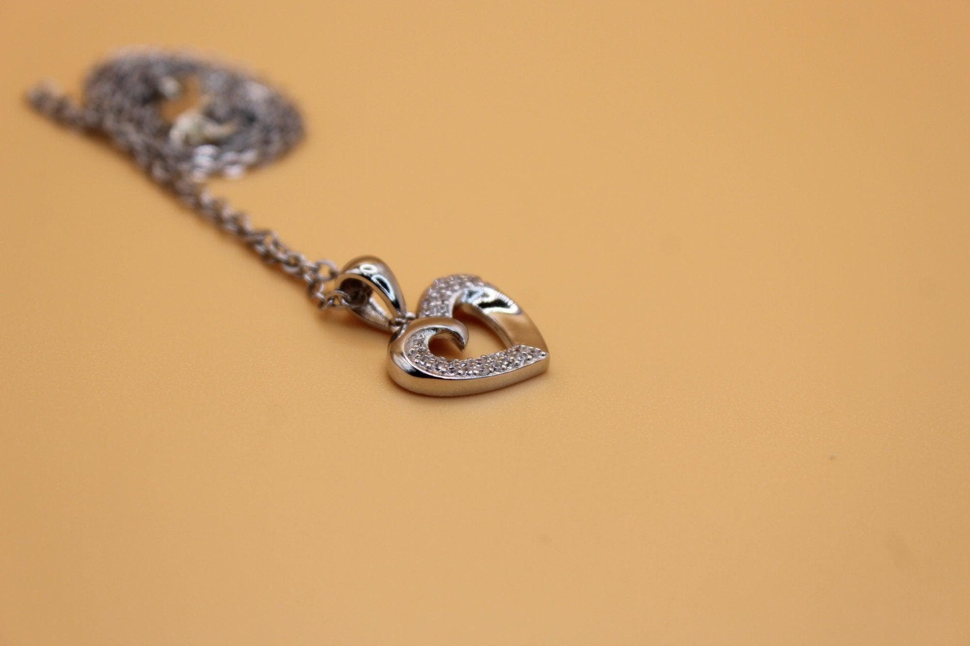 Collana Ciondolo Cuore e Zirconi Brillanti